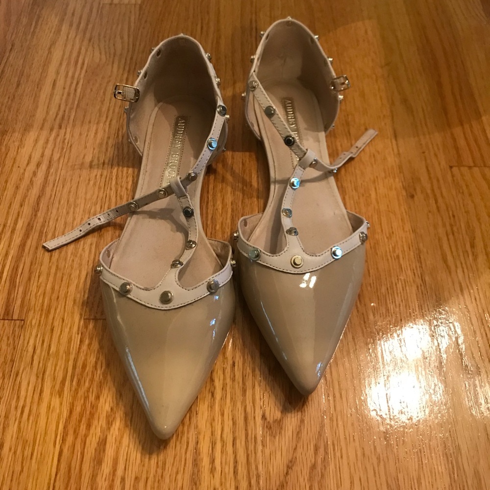 Like New Tan Flat Shoes!